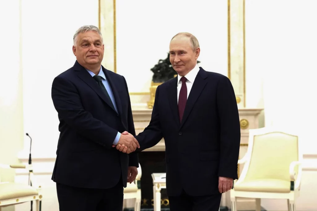 Orban junto a Putin