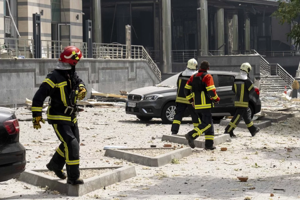 EuropaPress 6077677 july 2024 kyiv kyiv city ukraine rescue worker from the fire department on Moncloa