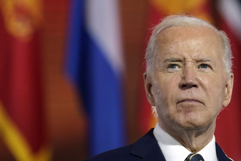 Joe Biden se defiende ante quienes le acusan de ser mayor