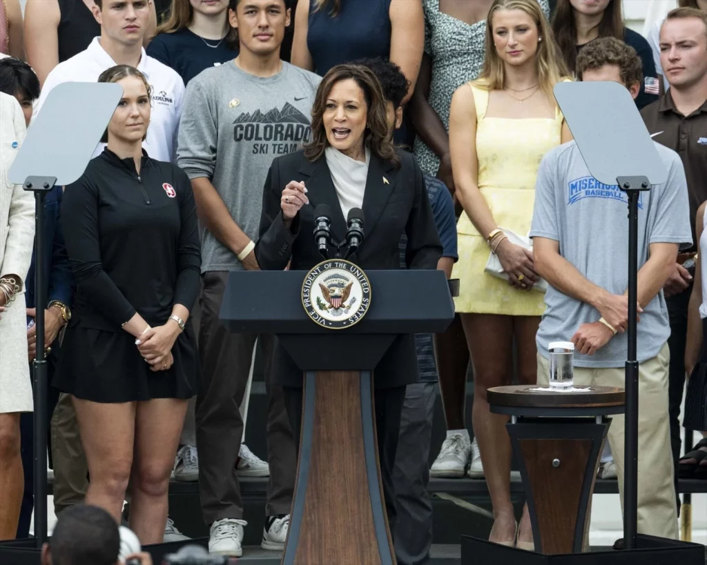 Kamala Harris tiene el apoyo suficiente para ser la gran rival de Trump en las elecciones 1 Moncloa Kamala Harris tiene el apoyo suficiente para ser la gran rival de Trump en las elecciones