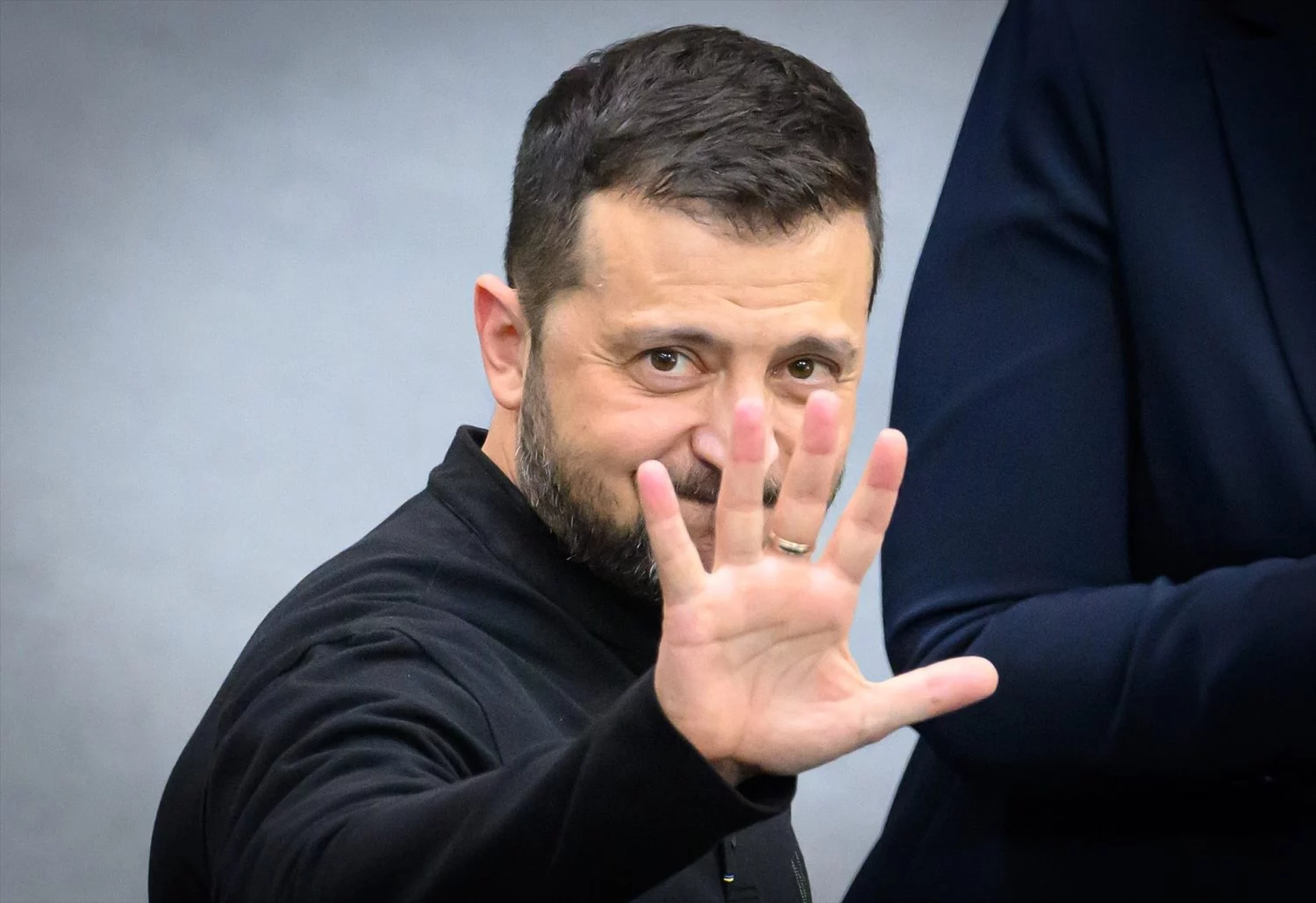 EuropaPress_6104524_11_june_2024_berlin_ukraines_president_volodymyr_zelensky_waves_after