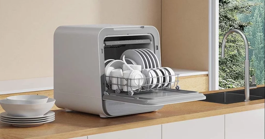Lidl lo peta con este lavavajillas compacto sin conexión de agua 2 Moncloa Ventajas de tener un lavavajillas compacto sin conexión de agua