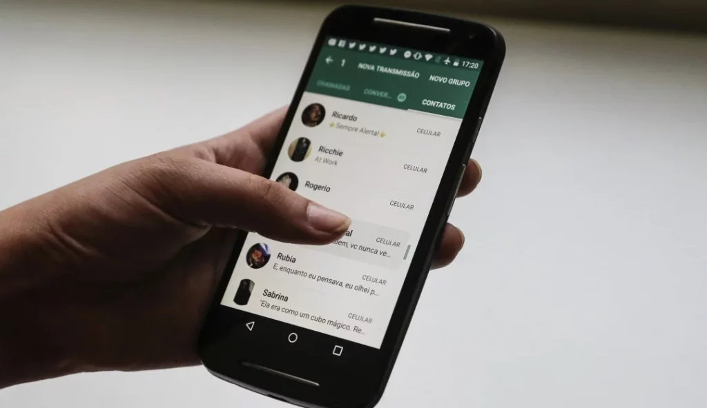 Cómo hacer que tus notificaciones de WhatsApp tengan las fotos de tus amigos, fácil y rápido 1 Moncloa Cómo activar las notificaciones con foto de perfil en WhatsApp