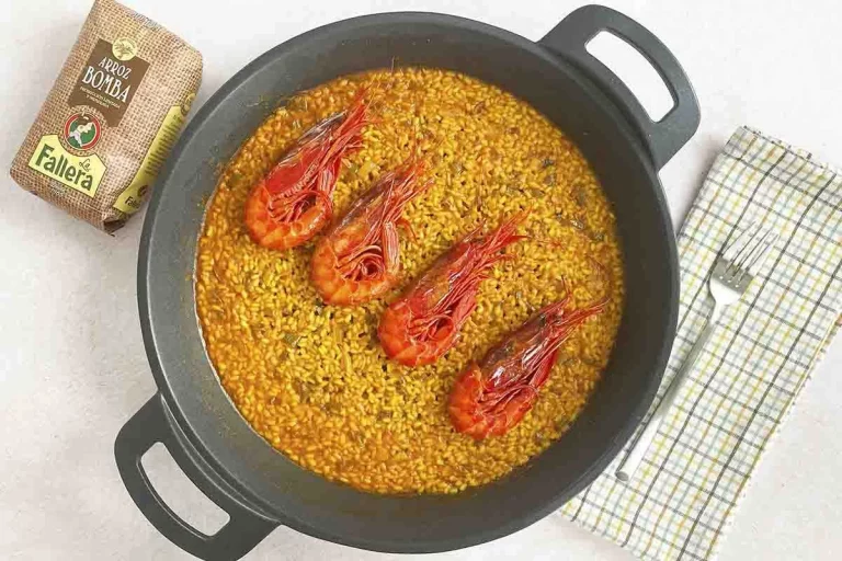 Aprende a hacer un arroz con carabineros que quita el hipo