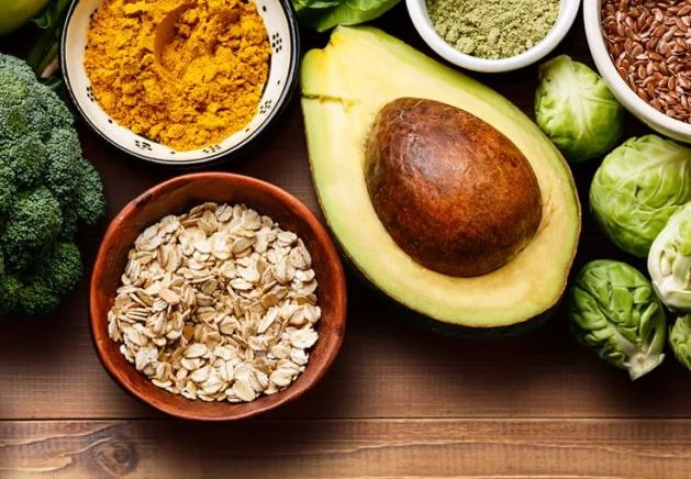 Harvard alerta sobre este alimento común en España que puede afectar al cerebro 2 Moncloa ¿Cuáles son las recomendaciones para mejorar la alimentación, según Harvard?