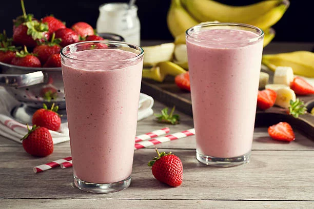 Este es el batido de frutas energizante para empezar el día con buen pie 1 Moncloa Beneficios del batido de frutas