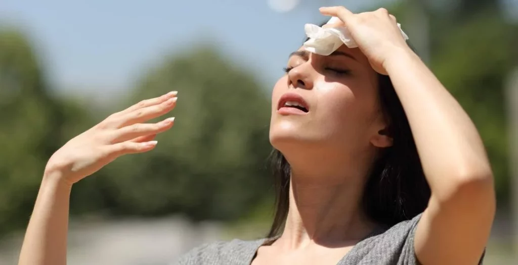 Cuidado con el calor si eres diabético: riesgo revelado que alteran a los médicos 1 Moncloa El calor afecta más a las personas con diabetes por estas razones