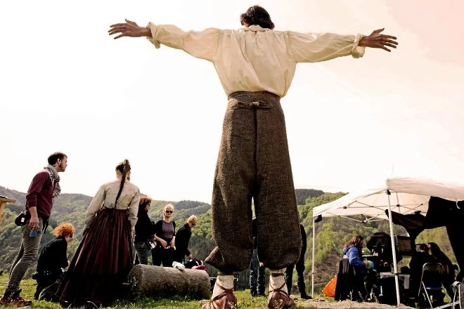 La historia real que llega a RTVE Play con un gigante que te sorprenderá 2 Moncloa ¿De qué trata 'Handia', la película española de RTVE Play basada en una historia real?