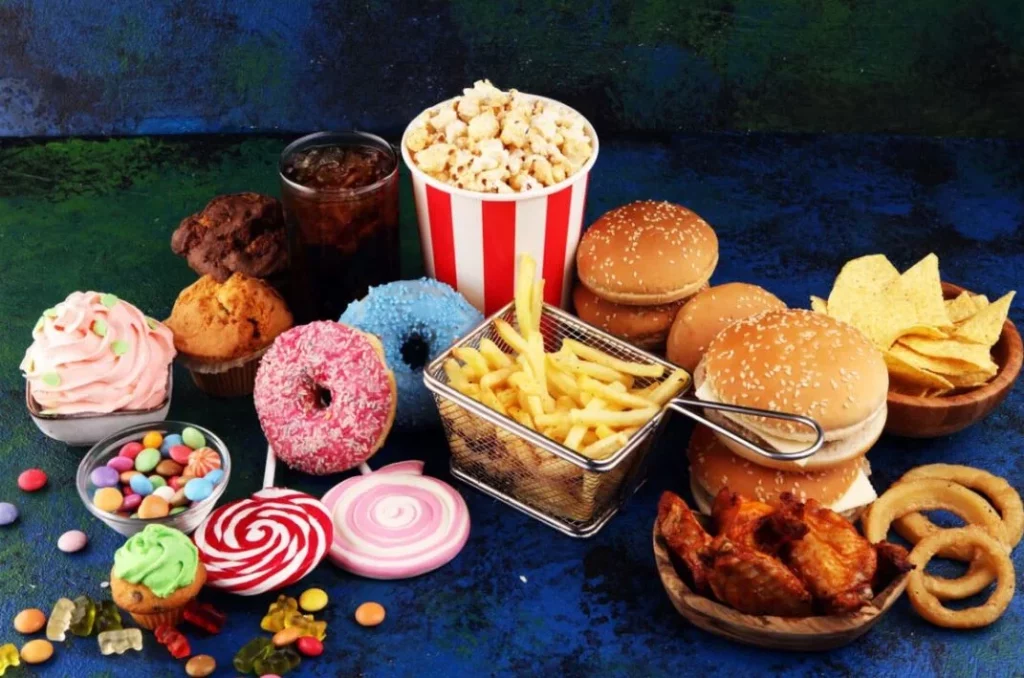 Harvard alerta sobre este alimento común en España que puede afectar al cerebro 1 Moncloa ¿Por qué estos alimentos son peligrosos, según Harvard?