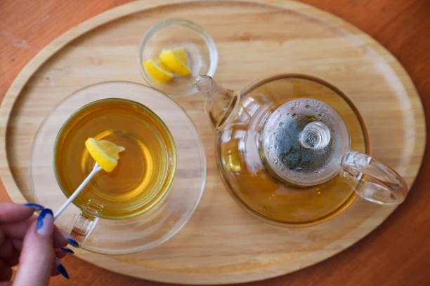 El método del limón hervido para perder peso que está arrasando en redes 1 Moncloa Perder peso con una bebida de limón