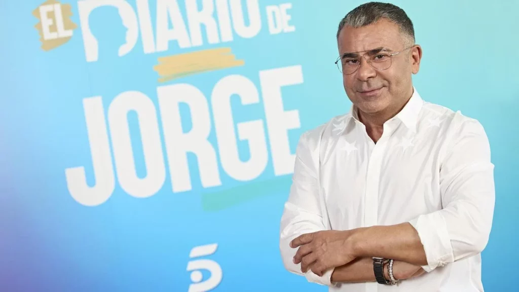 La vuelta de Jorge Javier a Telecinco: su nuevo programa tras 'Sálvame' capta la atención del público por esta razón 1 Moncloa El nuevo programa de Jorge Javier Vázquez que significa su vuelta a Telecinco