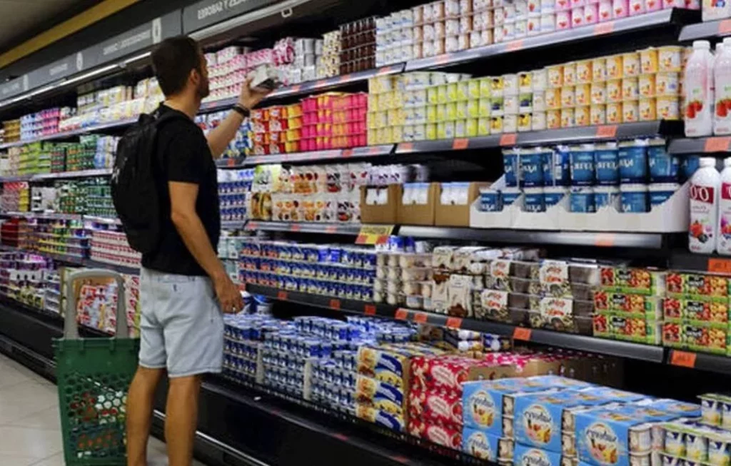 La nueva estafa que está alarmando a los clientes de Lidl 2 Moncloa La estafa que no es virtual y que afecta a grandes supermercados