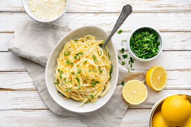 La pasta al limón que se convertirá en tu mejor aliada este verano