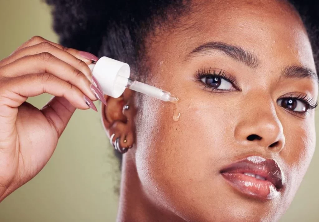 Mercadona tiene el mejor retinol antiarrugas de 6€ y compite contra marcas de lujo 1 Moncloa ¿Por qué el sérum de retinol de Mercadona se ha vuelto tan popular?