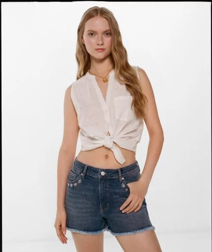 Pantalones con hasta el 70 % de descuento de las rebajas de Springfield, en varios colores y comodísimos 4 Moncloa shortrebaja springfield4 Moncloa