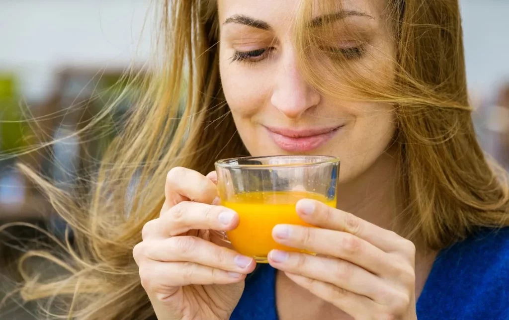 El shot de jengibre que te hará renovar tus energias 2 Moncloa ¿Cómo debemos preparar un chote de jengibre?