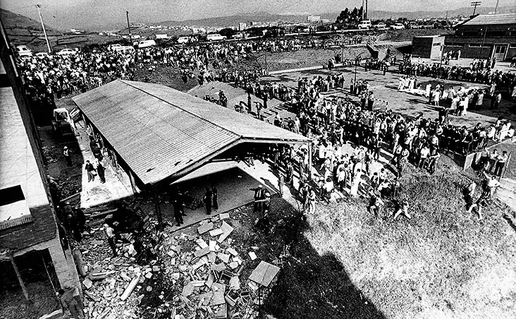 Netflix trae al cine una tragedia española con un detalle que te llegará al corazón 1 Moncloa Detalles del suceso que conmocionó a España y al mundo entero en los años 80's