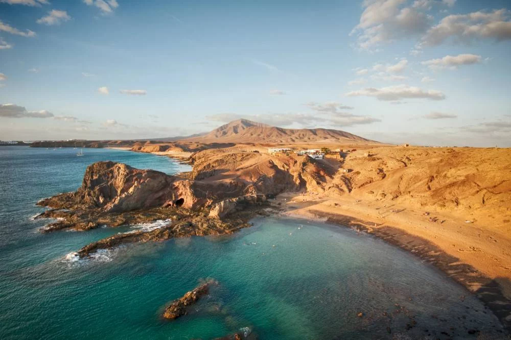 Dos islas españolas antes conectadas: una historia fascinante que se volvió viral 2 Moncloa Qué hacer en las islas Fuerteventura y Lanzarote
