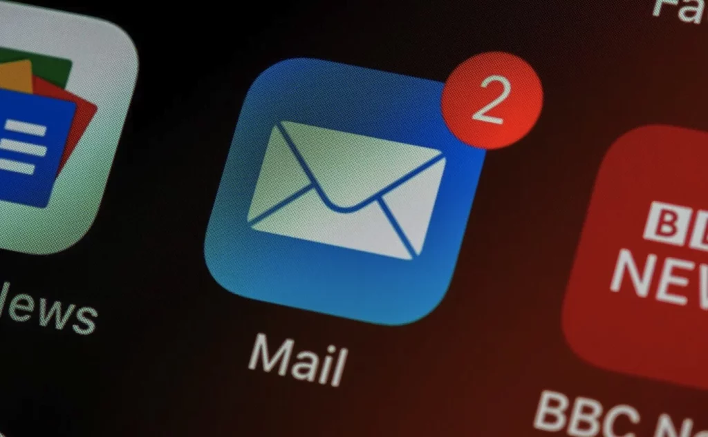 La IA revoluciona Apple Mail y lo convierte en una alternativa real a Gmail 1 Moncloa ¿Qué beneficios trae la inteligencia artificial a Apple Mail?