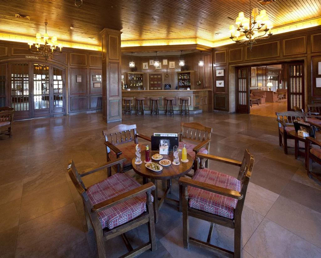 La historia del Parador y la estrategia turística más grande de España