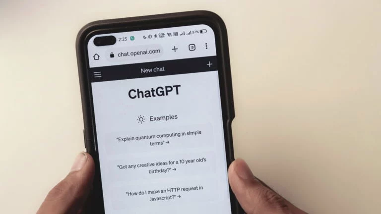 Así es la nueva función de ChatGPT que te permite crear imágenes de forma gratuita 1 Moncloa Cómo funciona la generación de imágenes en ChatGPT