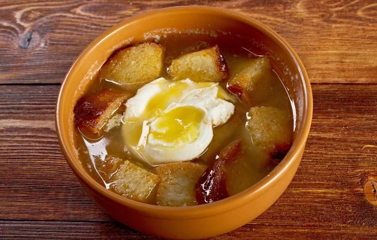 Aprende a hacer esta deliciosa y reconfortante sopa castellana