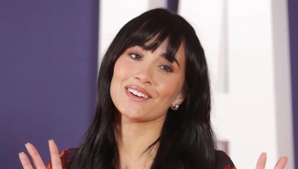 El secreto mejor guardado de Aitana: su rutina viral de maquillaje para un look sin fallos 1 Moncloa El look natural de Aitana enamora a sus fans