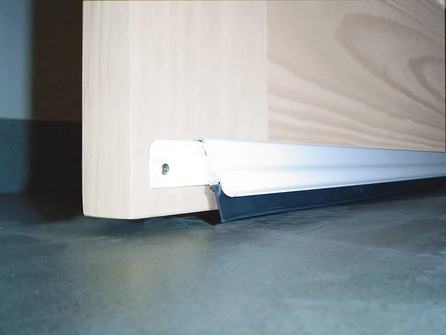 La solución de Leroy Merlin por menos de 5 euros para combatir el calor y ahorrar en aire acondicionado 1 Moncloa Bajo para puertas AXTON a un precio muy bajo en Leroy Merlin