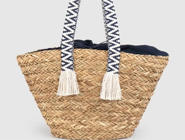 Todo listo para la temporada de baño con las toallas y capazos de El Corte Inglés 4 Moncloa capazo etnico Moncloa