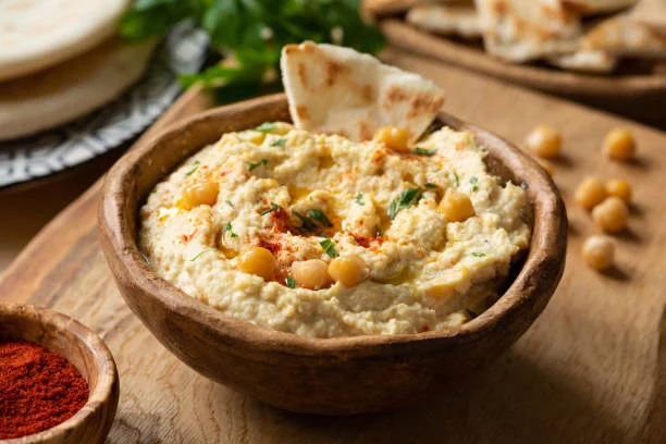 Prepara en tu casa un hummus de garbanzo estilo Medio Oriente Prepara en tu casa un hummus de garbanzo estilo Medio Oriente