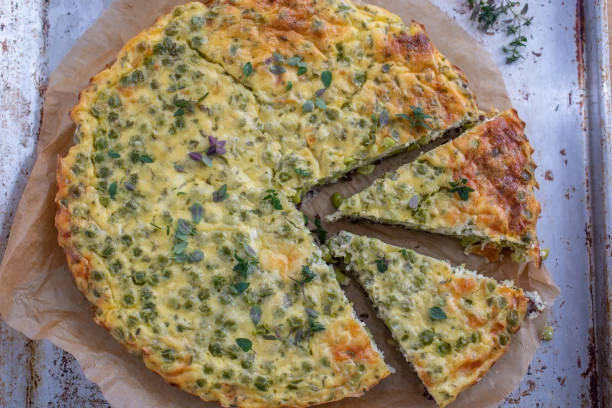 Frittata de harina de garbanzos: una alternativa vegana perfecta que puedes preparar en minutos 1 Moncloa Ingredientes y preparación de la frittata de harina de garbanzos