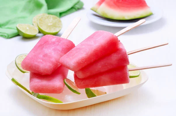 Paletas de sandía caseras: sin azúcar y fáciles de hacer 1 Moncloa Receta fácil de paletas de sandía