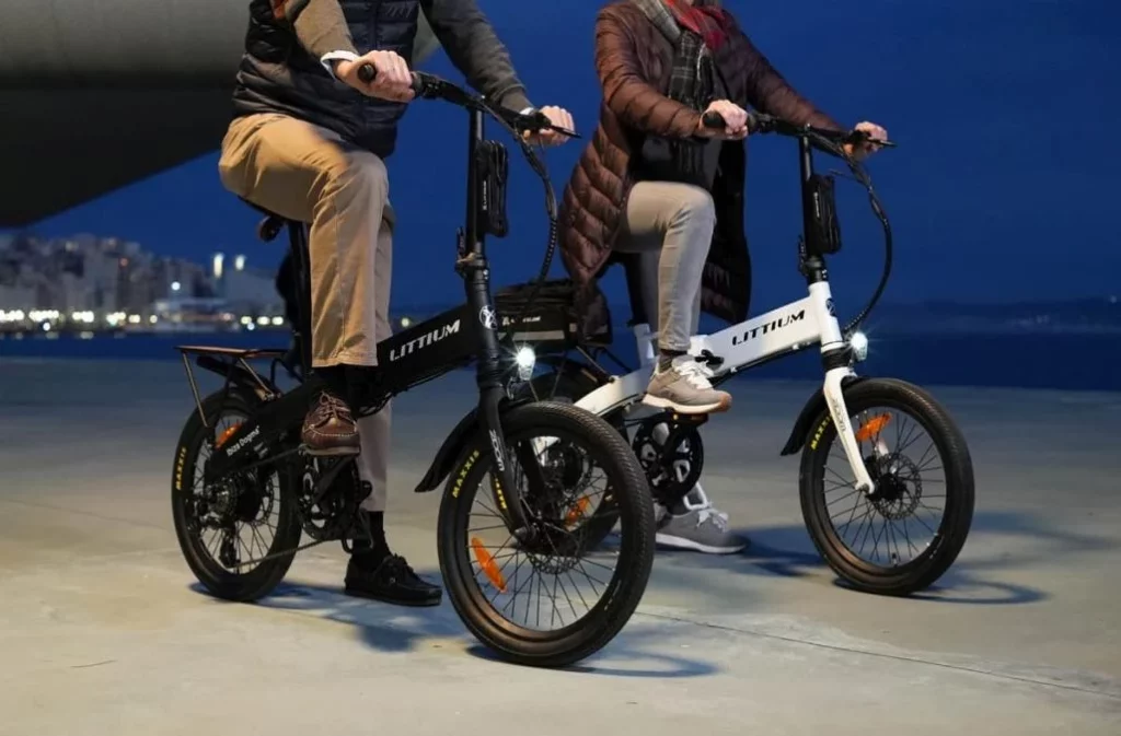 El Corte Inglés liquida la bicicleta eléctrica plegable más vendida de su tienda web y agotada en Decathlon 2 Moncloa Un precio de liquidación en El Corte Inglés