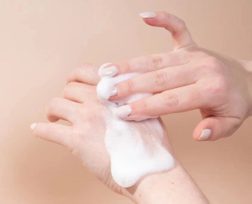 El nuevo producto de Lidl que reduce la grasa en la piel a un precio de regalo 2 Moncloa ¿Cómo debemos usar este producto de Lidl?