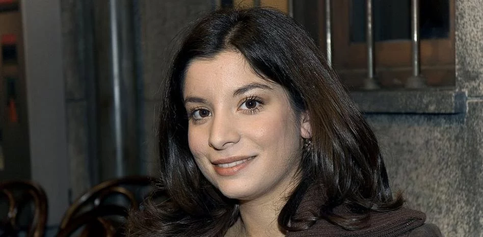 ¿Qué sucedió con Sofía Nieto? La actriz adolescente que interpretó a Natalia en “Aquí no hay quien viva” y cómo la fama se esfumó 2 Moncloa Un presente alejado de la fama y centrado a la enseñanza