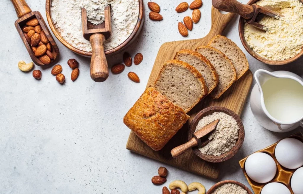 Pan keto sin harinas procesadas: la receta aprobada por los expertos 2 Moncloa Cuáles son los beneficios de comer pan keto