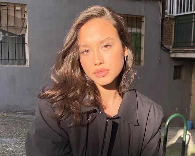 Natalia Azahara y su rutina coreana: la clave para una piel perfecta 2 Moncloa ¿Por qué Natalia Azahara elige el skincare coreano?