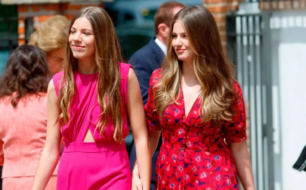 Así logran Leonor y Sofía un cabello radiante: su producto mágico que ahora puedes comprar 2 Moncloa Otros secretos de Leonor y Sofía para tener melenas increíbles