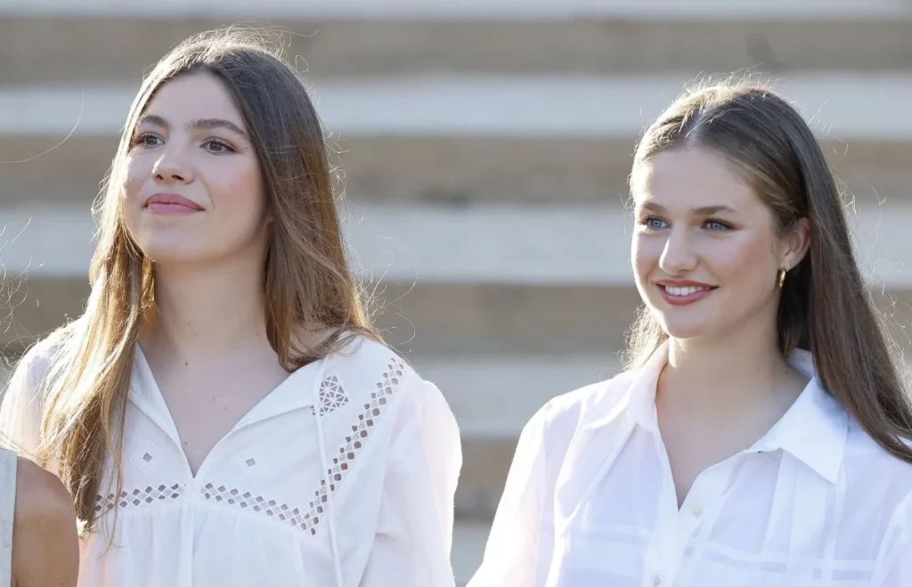 Así logran Leonor y Sofía un cabello radiante: su producto mágico que ahora puedes comprar 1 Moncloa ¿Por qué Leonor y Sofía usan productos libres de parabenos?