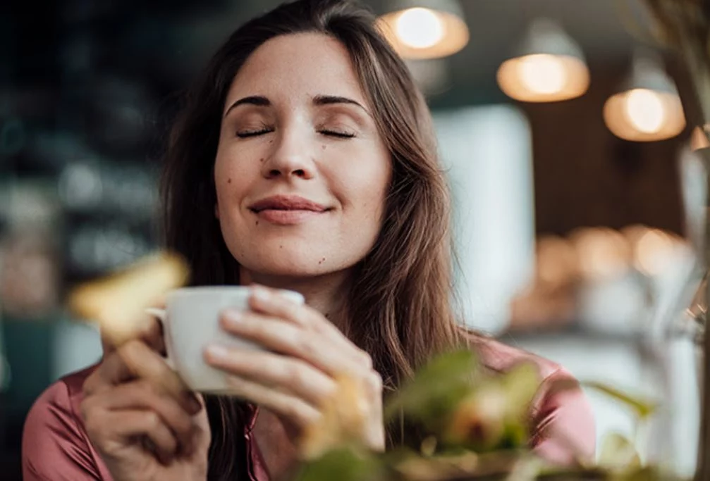 Esta es la hora exacta para tomar café según la OMS 1 Moncloa ¿Por qué esperar 45 antes de tomar café?