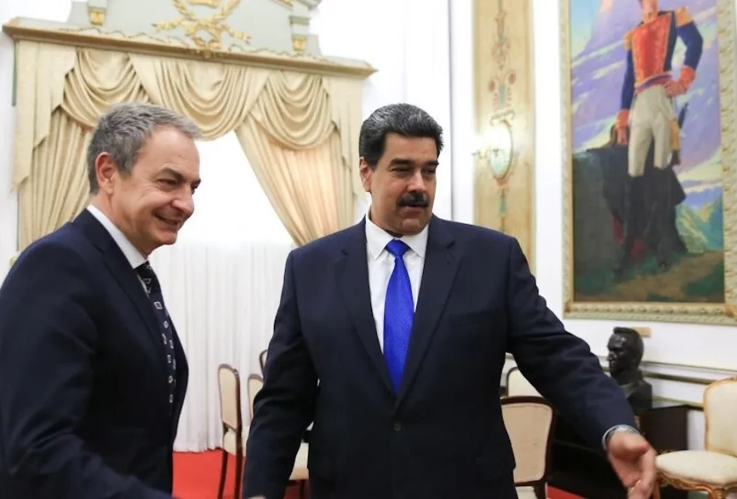 Zapatero con Maduro en el Palacio de Miraflores Zapatero con Maduro en el Palacio de Miraflores