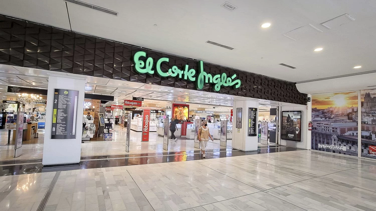 Los tecnoprecios de El Corte Inglés llegan con un móvil a un precio regalado