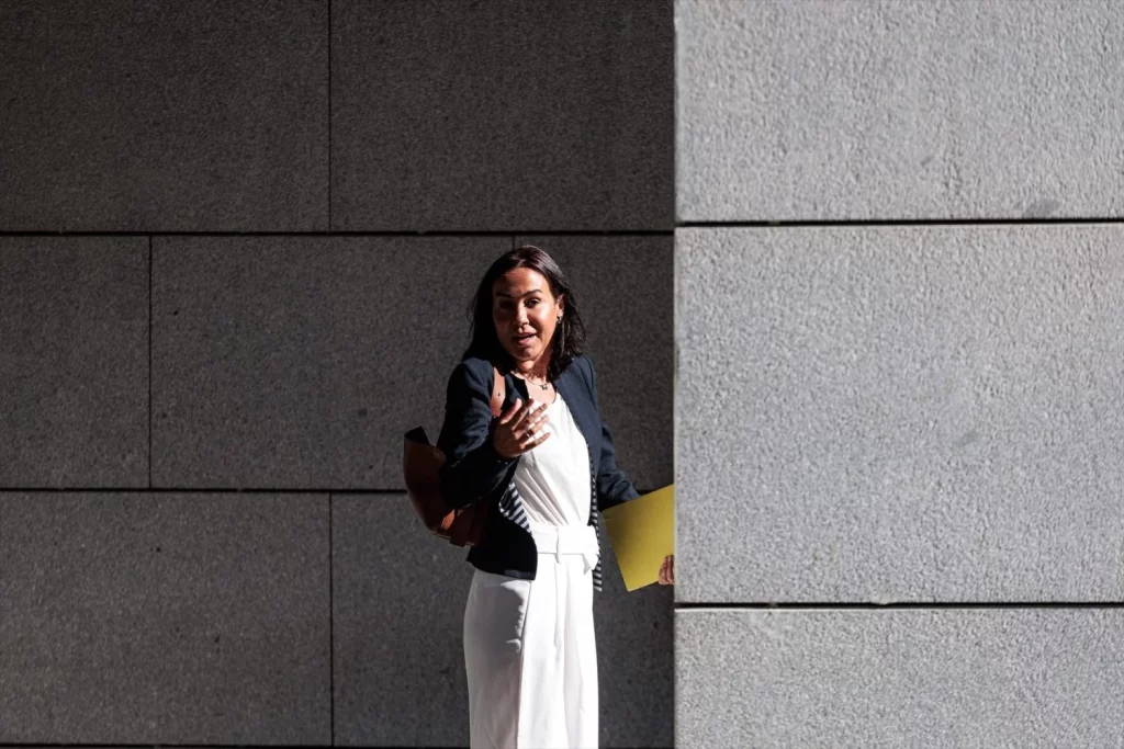 'Caso Koldo': los informes electrónicos de la UCO contradicen la versión de Pardo de Vera 2 Moncloa La ex presidenta de ADIF, Isabel Pardo de Vera, ya imputada en el Caso Koldo. EUROPA PRESS