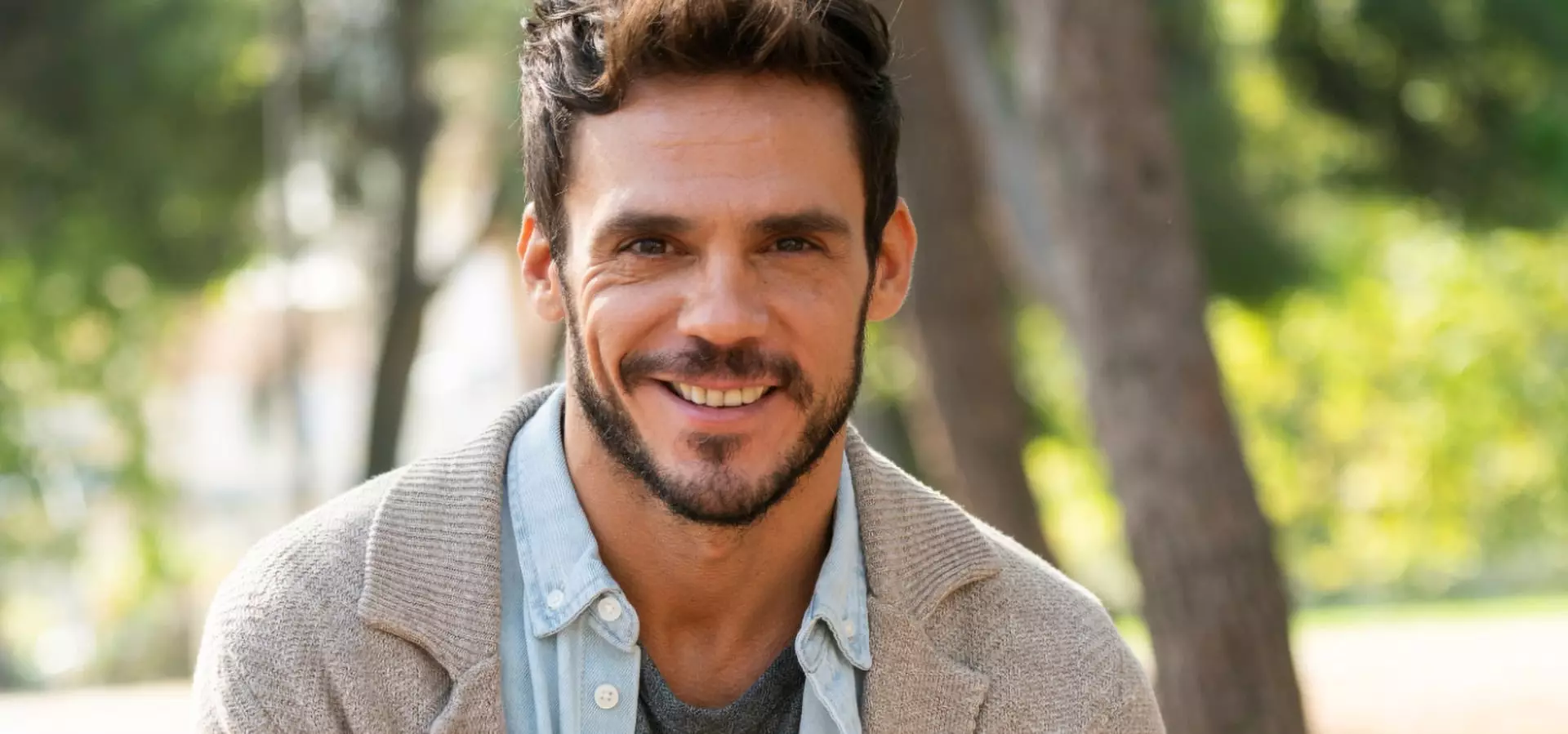 Esta es la nueva vida de Bart Santana, el inolvidable Roque de “Física o Química” 2 Moncloa ¿De qué vive el actor luego de su paso por el cine y la televisión española?