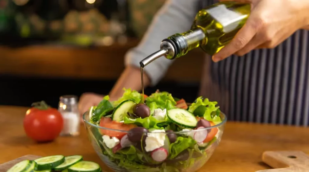 El truco para saber si un aceite de oliva es de calidad: fíjate en este detalle 1 Moncloa Así puede elegir el mejor aceite de oliva