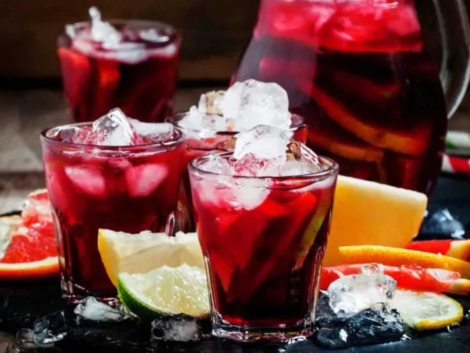 Ordenan la retirada inmediata de este conocido vino en España y advierten que no lo bebas 5 Moncloa Recomendaciones a los consumidores