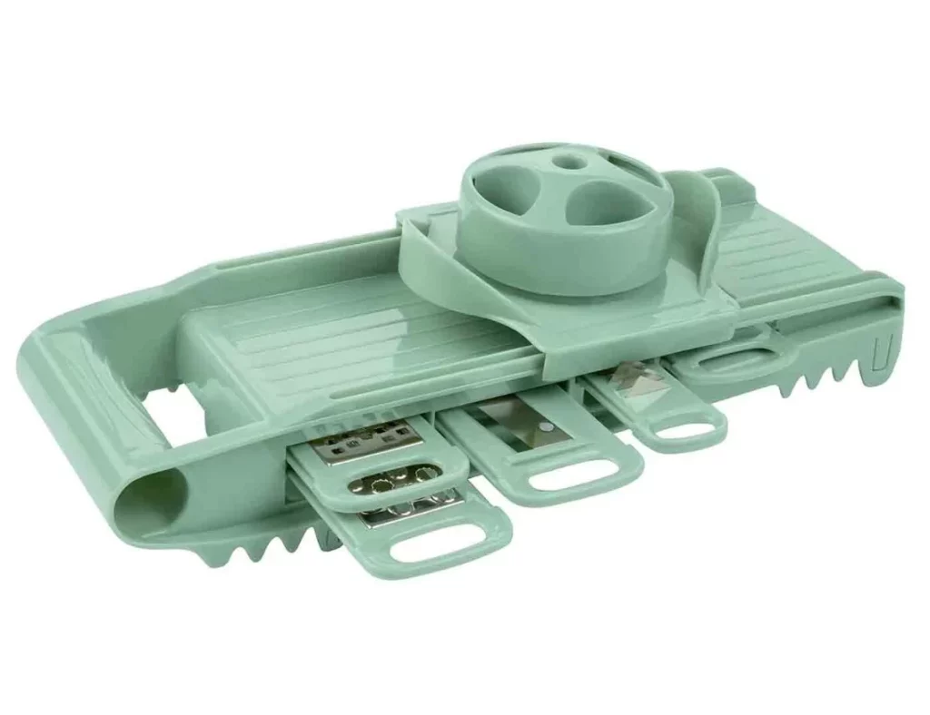 Ralla y corta toda una cena en 45 segundos: El utensilio de cocina más práctico de Lidl 1 Moncloa El rallador multifunción de Lidl: un aliado indispensable en la cocina