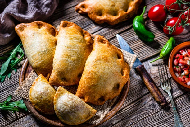 ¿Sigues la dieta keto? Prueba esta receta de empanadas y disfruta sin límites 2 Moncloa Opciones de relleno para una dieta keto