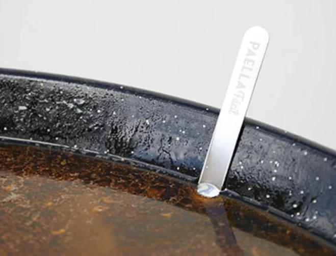 El accesorio de Amazon para paellas perfectas: te dice el momento exacto de añadir el arroz 2 Moncloa La precisión que marca la diferencia