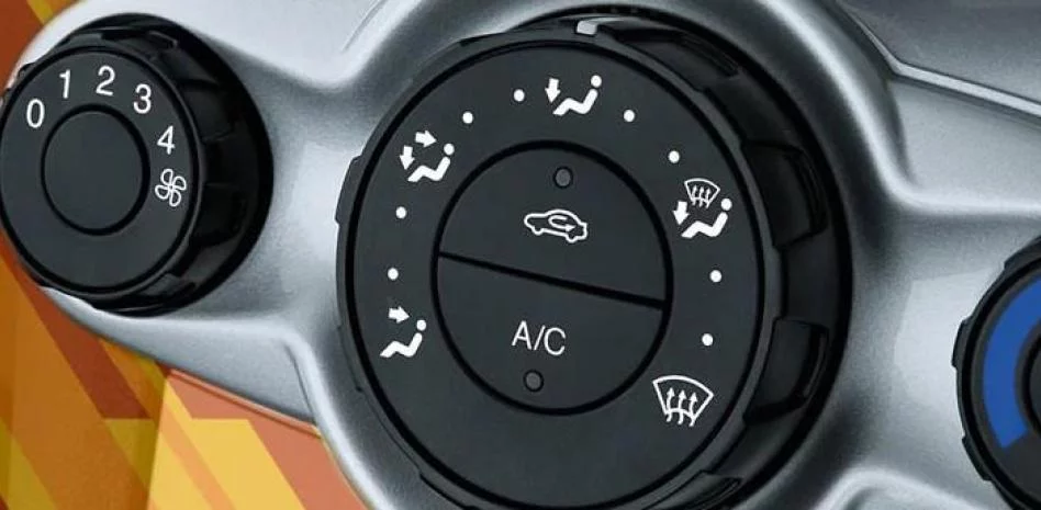 El botón del coche que nadie conoce y con el que llevo años ahorrando gasolina 1 Moncloa Para qué sirve el botón de recirculación del coche